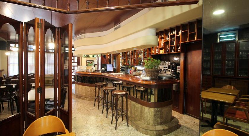 Hotel Cabeza photo