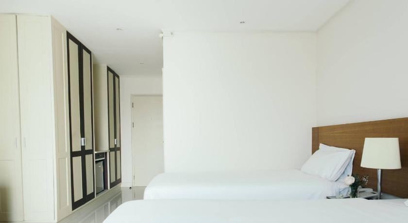 Image of Superior Twin Bed - Non-Smoking 8