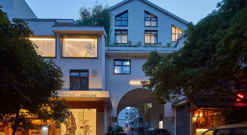 预订瓦当瓦舍xjnbyhometravellingwithxjnbyhome