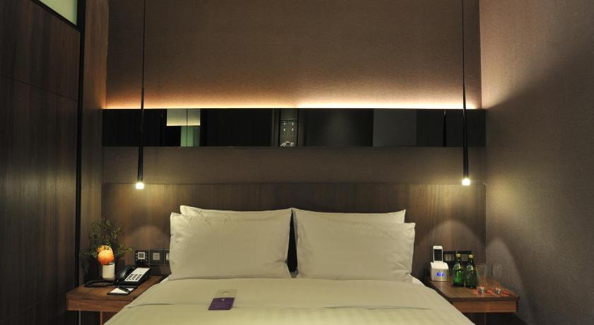 Image of Executive Suite 6