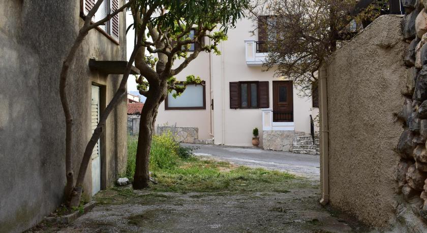 Kefalas Village House photo