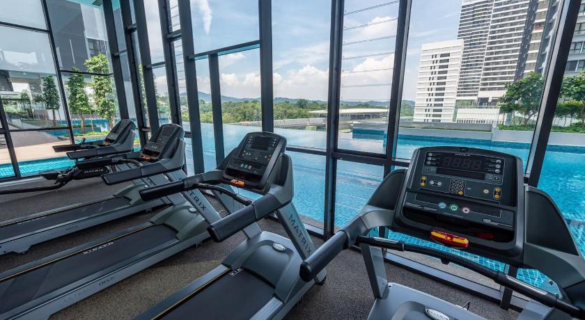 Mario's suite direct MRT link & 50m infinity pool photo