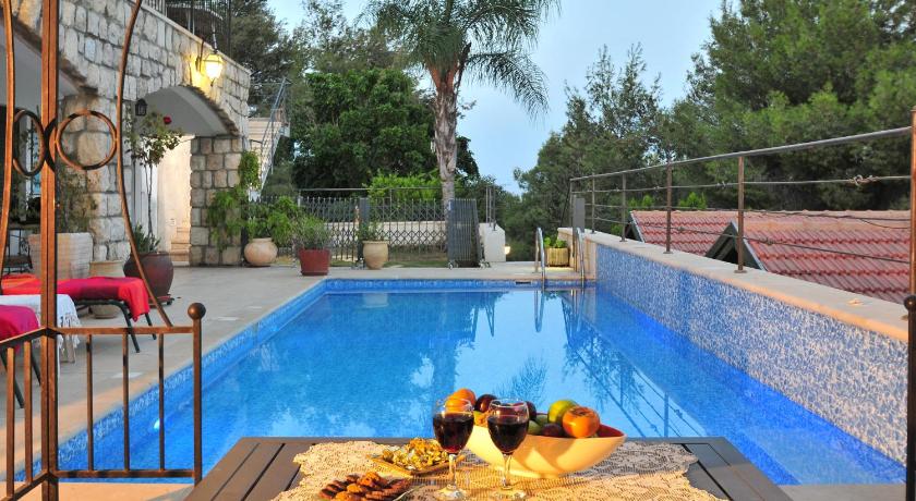 Bikta Banof Guest House photo