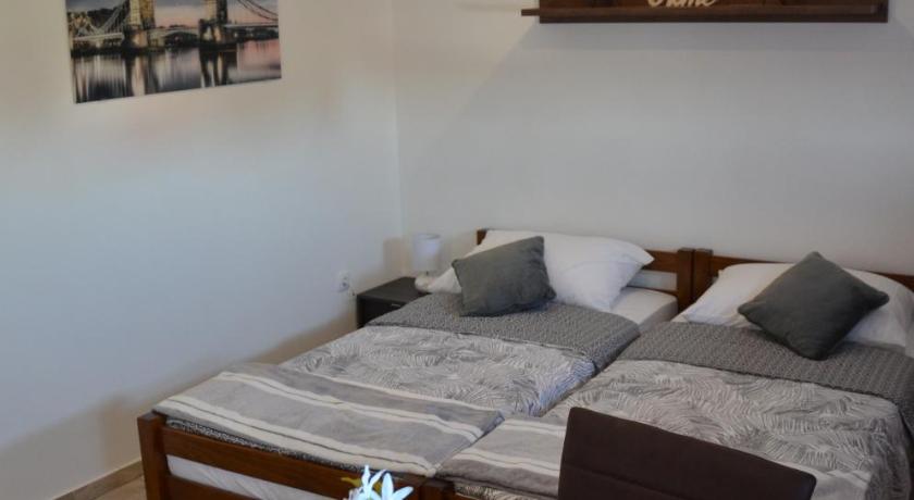 诺夫斯卡 Apartman Dabrovic 4星级 民宿 客房