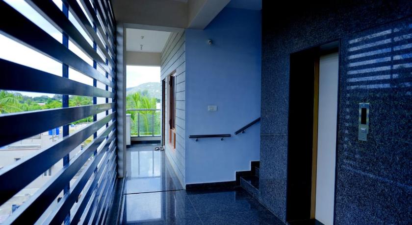UNNATHI SUITES photo