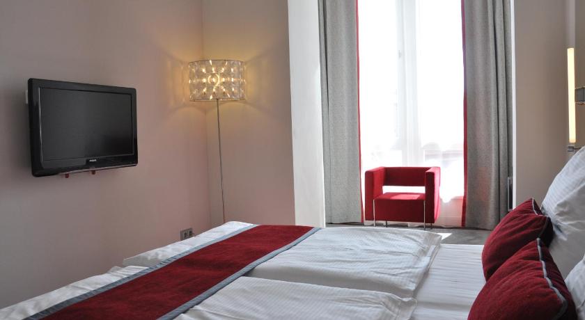 Image of Double Room 11