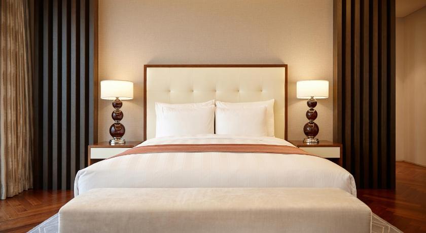 Image of Presidential Suite 7