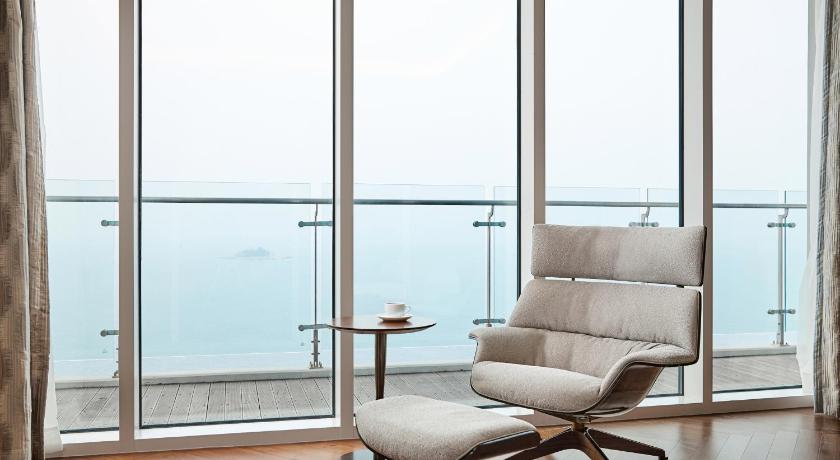 Image of Presidential Suite 8