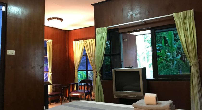 Sunrise Bungalow - image 40