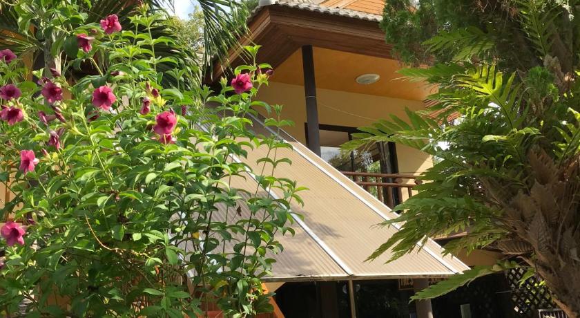 Sunrise Bungalow - image 18
