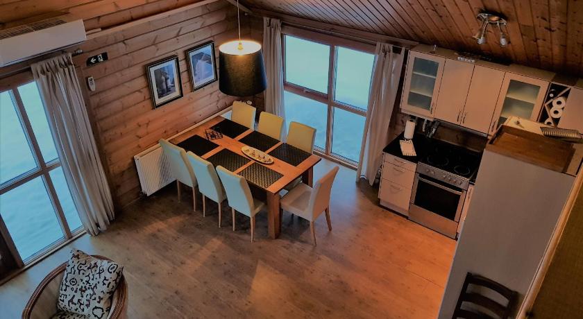 Geysir Modern Log Cabin In Haukadal Room Deals Photos