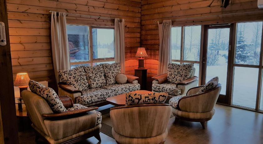 Geysir Modern Log Cabin In Haukadal Room Deals Photos