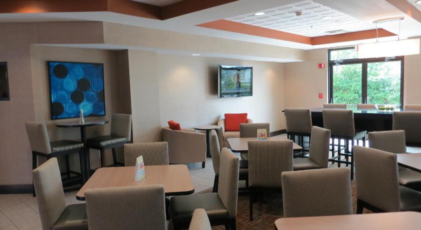 Country Inn & Suites by Radisson, Wolfchase-Memphis, TN