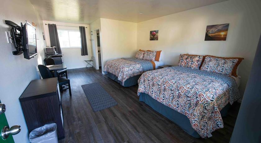 Pacific City Inn photo