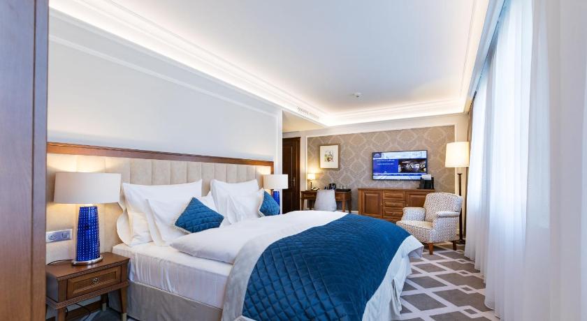 Palace Art Hotel Pezinok photo