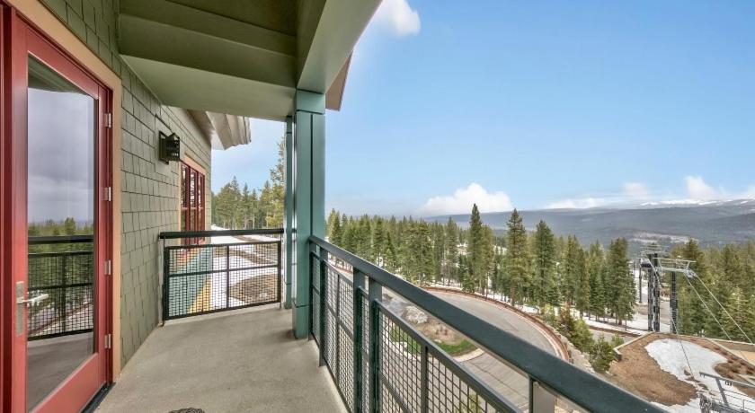 Constellation Residences photo