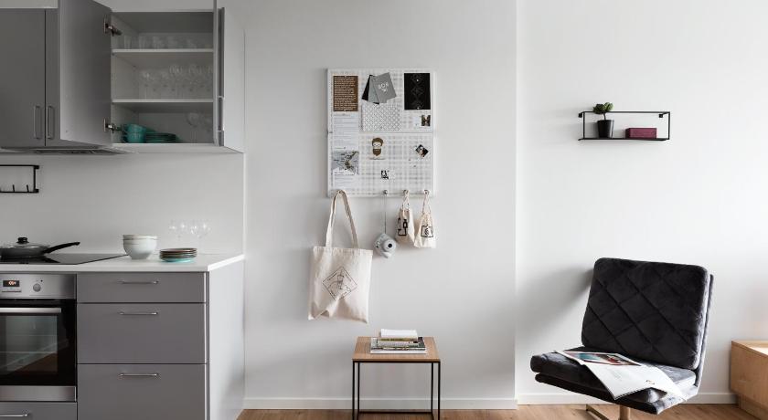 Image of Spacious Apartment - 1 Bedroom with Kitchen 11