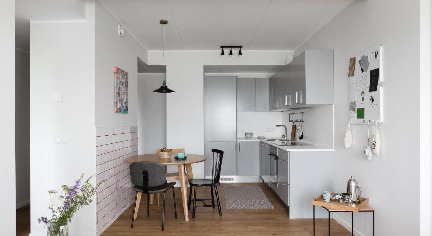 Image of Spacious Apartment - 1 Bedroom with Kitchen 9