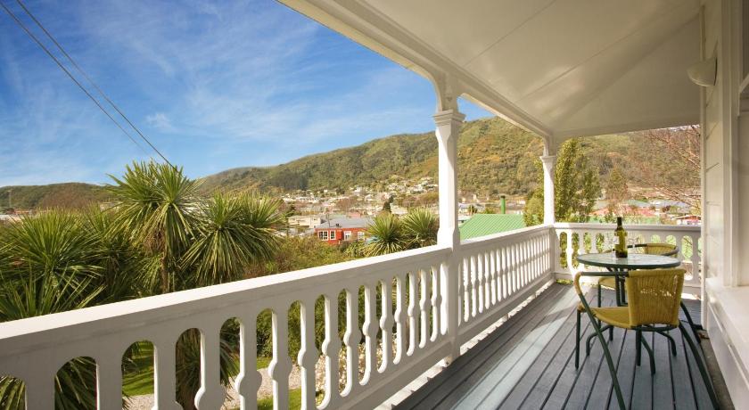 Sennen House Boutique Accommodation photo