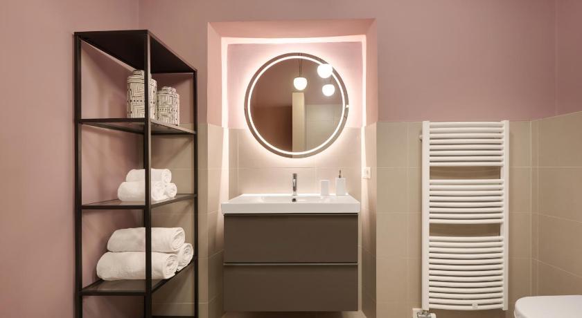 Arte Apartments photo
