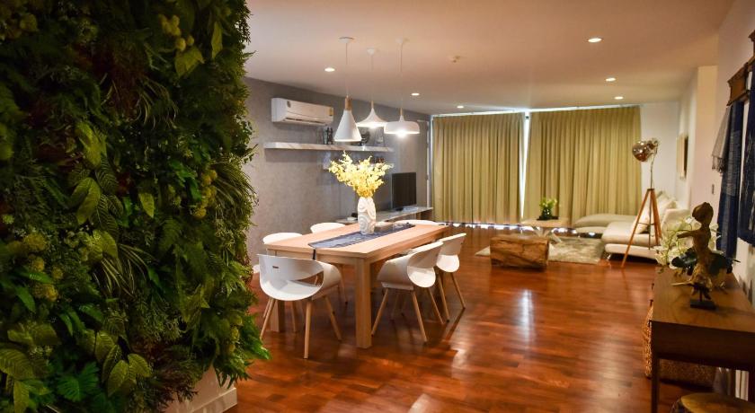 Benviar Tonson Residence - image 5