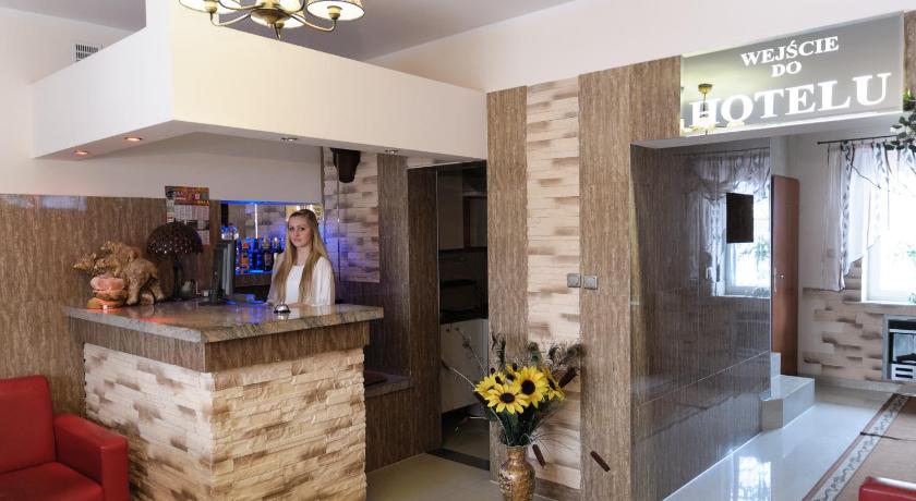 拉塞尼艾 Hotelik Niedzwiadek 3星级 民宿 外观