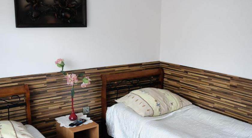 拉塞尼艾 Hotelik Niedzwiadek 3星级 民宿 客房
