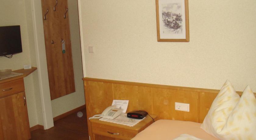 Image of Single Room 8