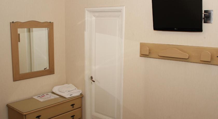 Image of Double Room 8