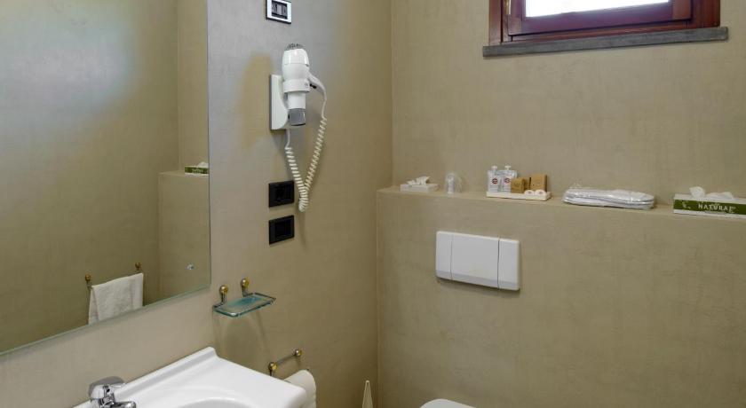 Фото: Двухместный номер с 1 кроватью и патио (Double Room with Patio) 13