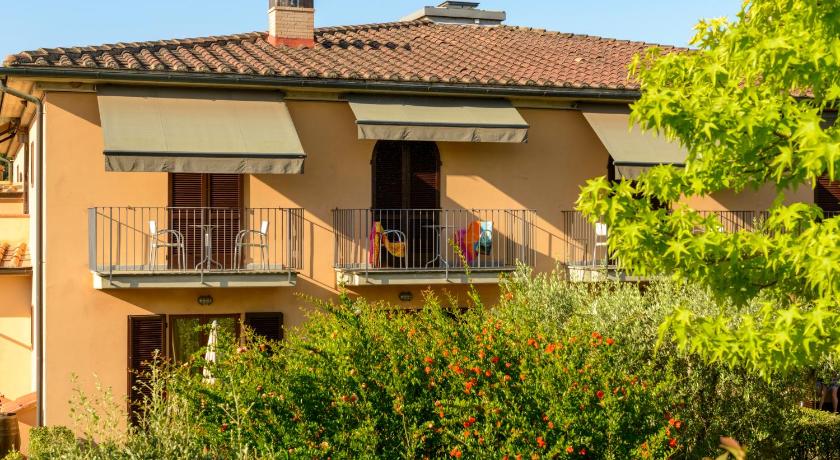 Фото: Одноместный номер с внутренним двориком (Single Room with Patio) 1