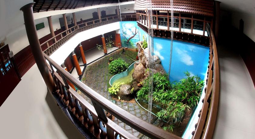 Devasura Inn