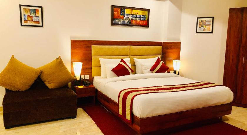 Red Crown Hotel — Hotel in New Delhi and NCR