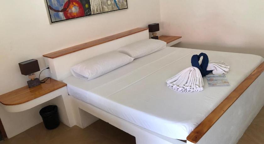 Image of Double Room 4 Non-smoking 12