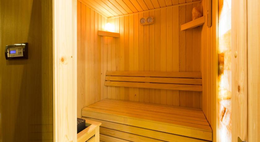 ベオグラード Boutique Hotel Museum 4つ星 ホテル レストラン