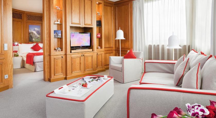 Imagine din Swiss Suite One Bedroom 3