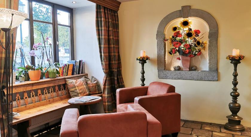 Hotel-Residenz Schrannenhof photo
