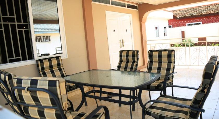 DanRitzcer Suites photo