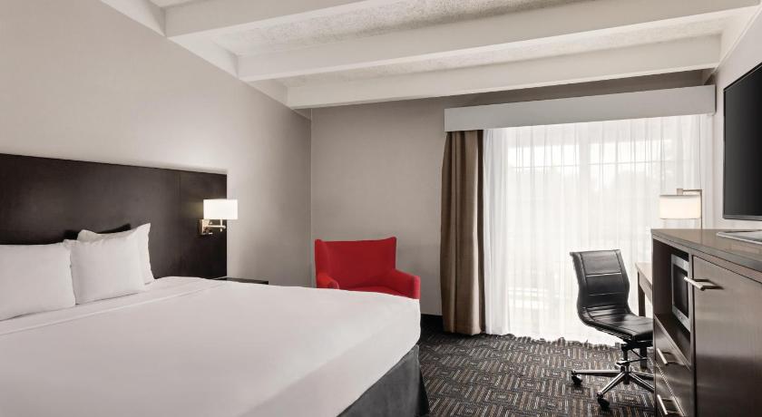 Country Inn & Suites by Radisson, Woodbury, MN