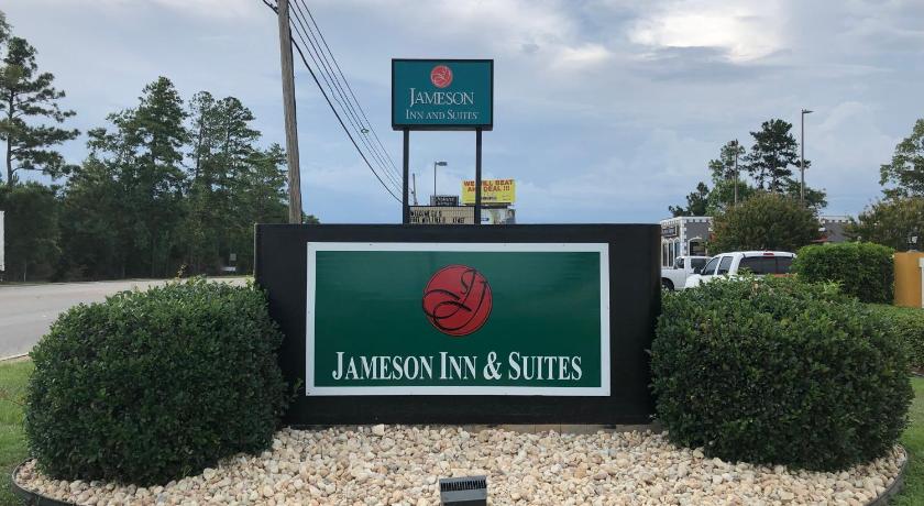 Jameson Inn & Suites Hazlehurst photo