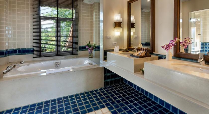 Image of Standard Suite 2