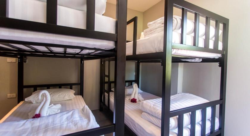 Image of Grace Hostel Room with 3 Bunk Beds 1