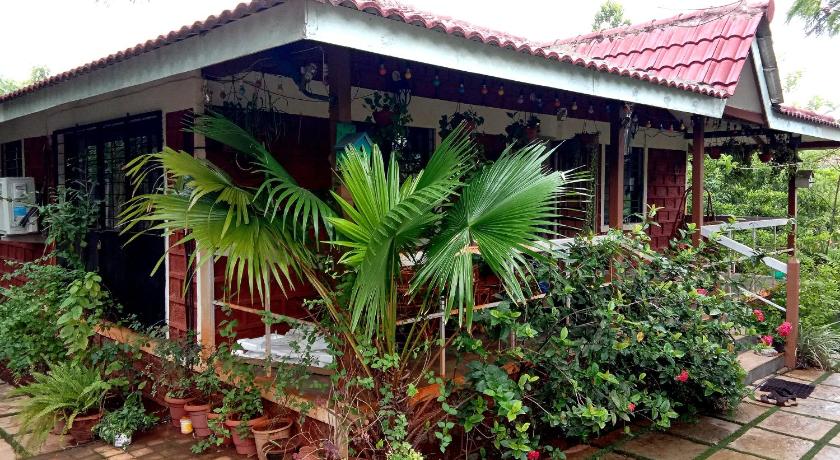 Mahale Mansion in Tamhini Ghat, Devkund, Kolad Rafting — Hotel in Lavasa