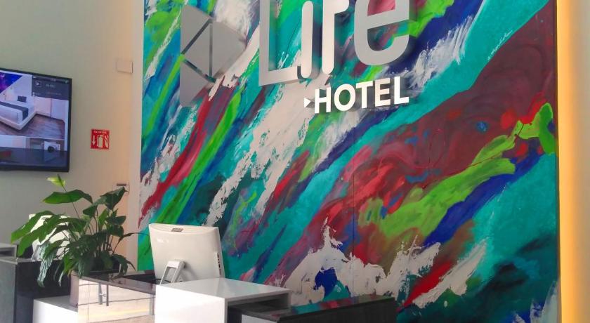 Life Hotel