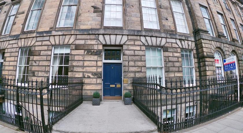 Escape To Edinburgh @ Albyn Place - image 3