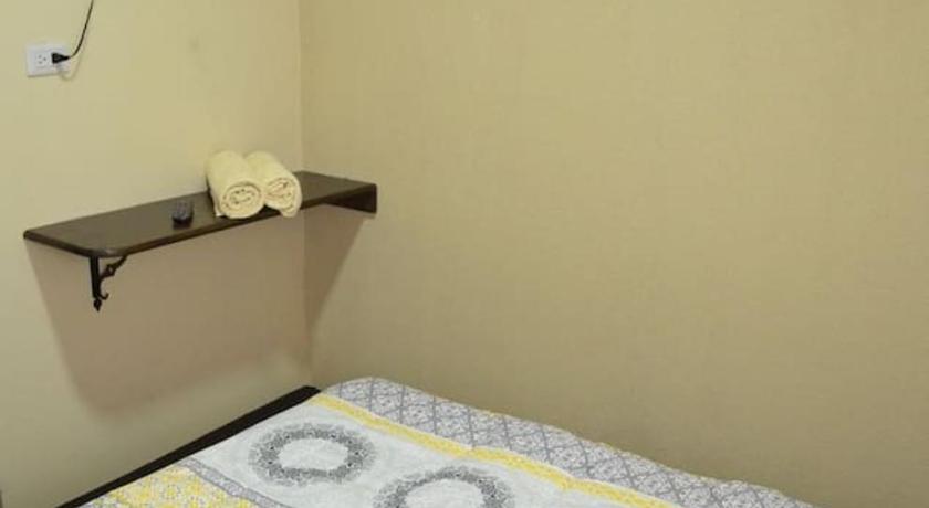 #5 Private room close to Airport