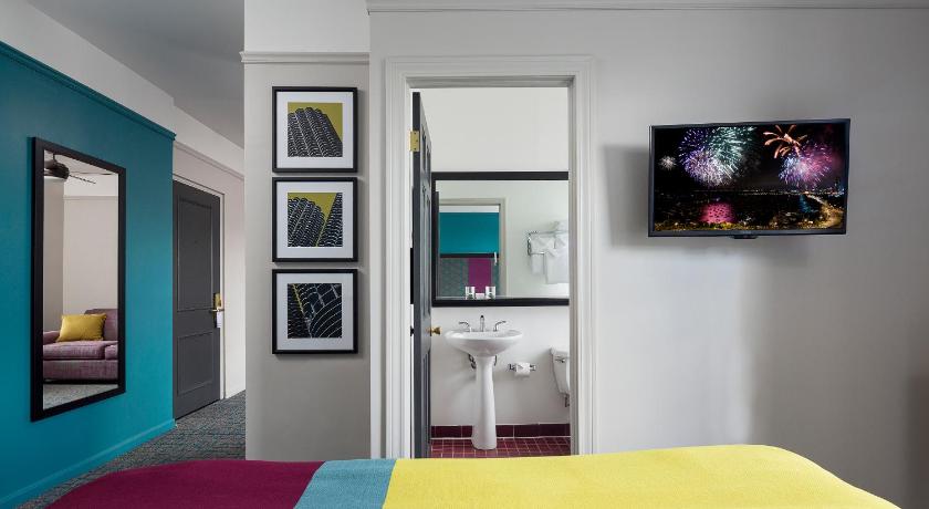Image of King Suite 3