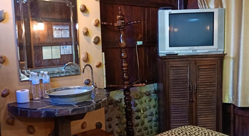 J & J Guesthouse photo