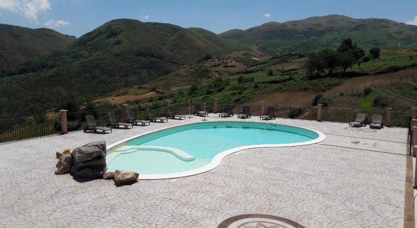 Monte San Giovanni-Nebrodi Rooms