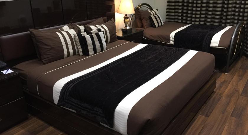Royaute Luxury photo